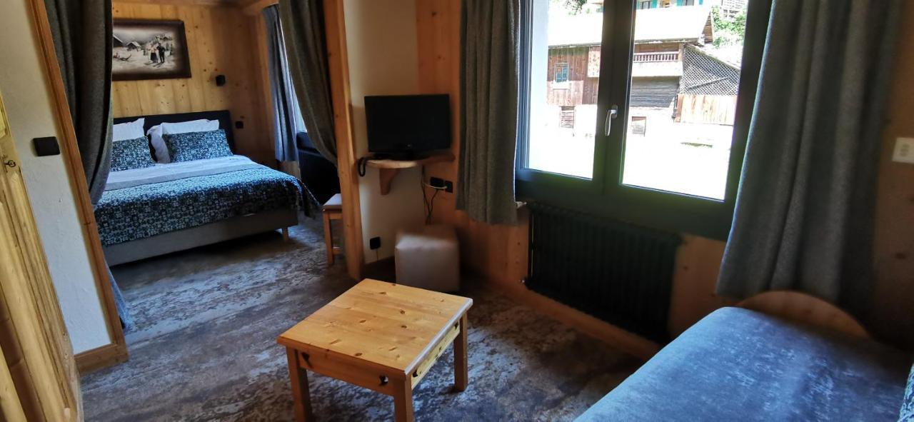 Hotel-chalet Les Ecureuils Restaurant, Piscine, Garage 3*